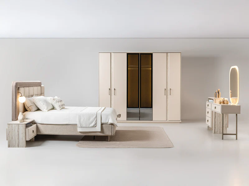 Bern Bedroom (Queen Frame With Headboard & Dresser With Mirror & 2 Nightstand) - Image 9