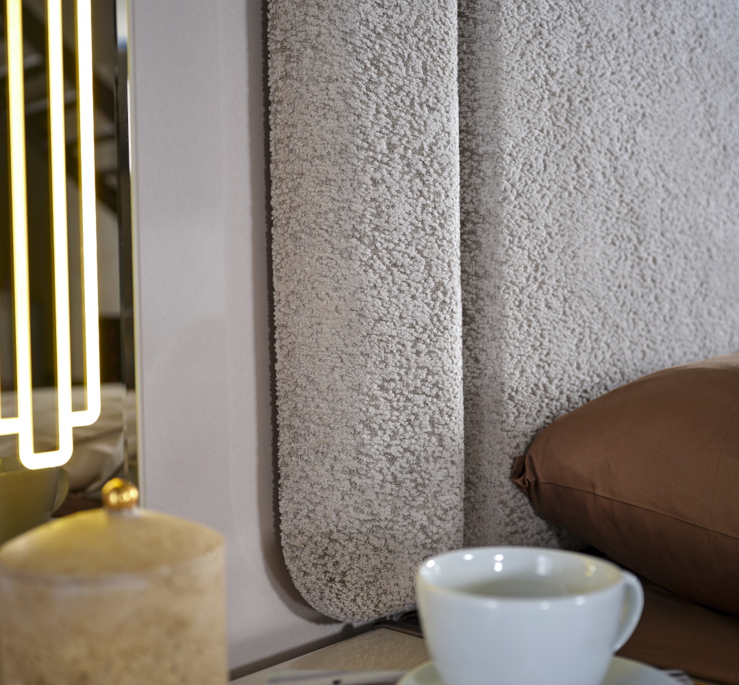 Nirvana Bedroom (Queen Bed & Dresser With Mirror & Ottoman & 2 Nightstand With Back ) - Image 25