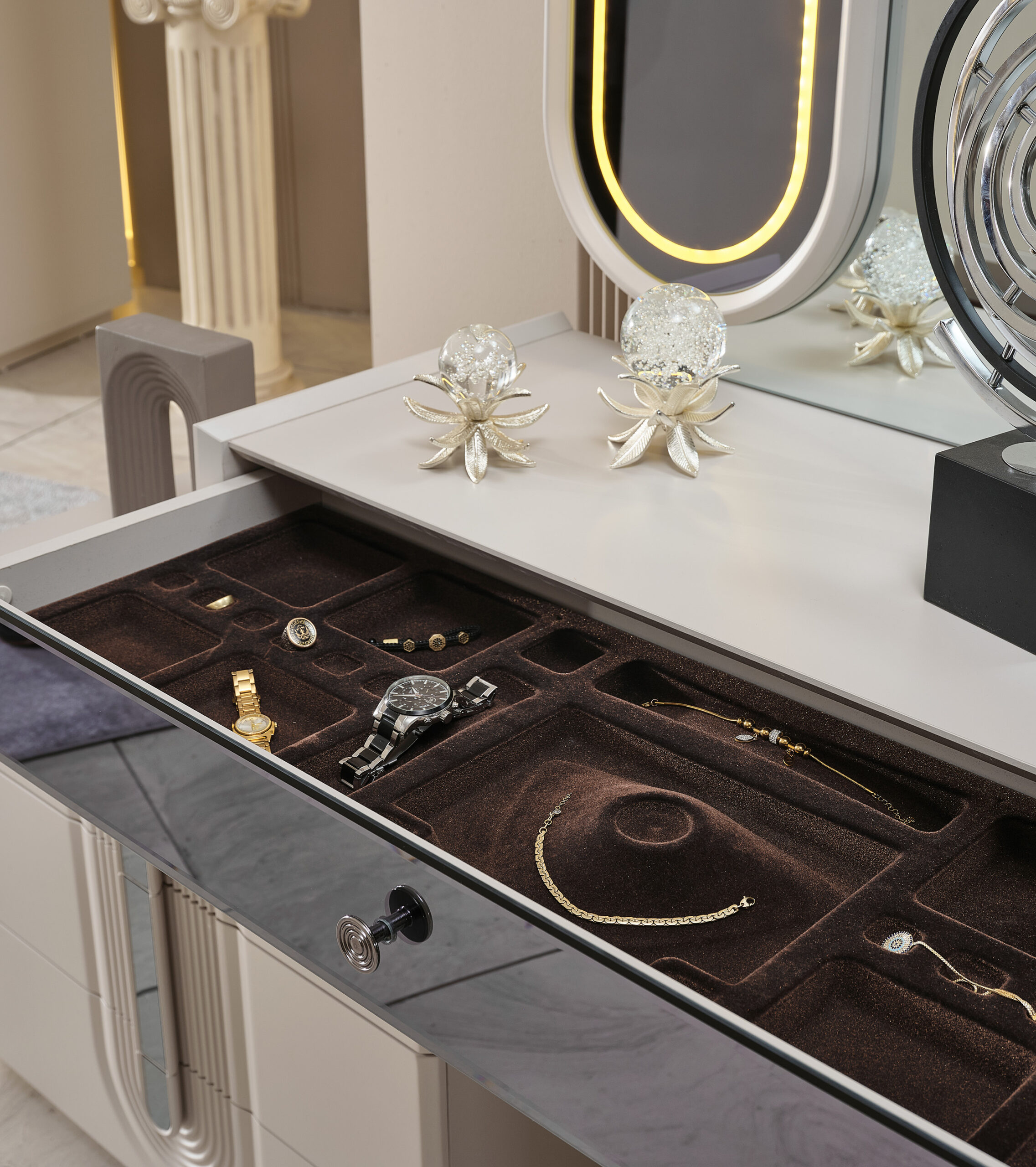 Parma Bedroom (Queen Frame With Headboard & Dresser With Mirror & 2 Nightstand) - Image 24