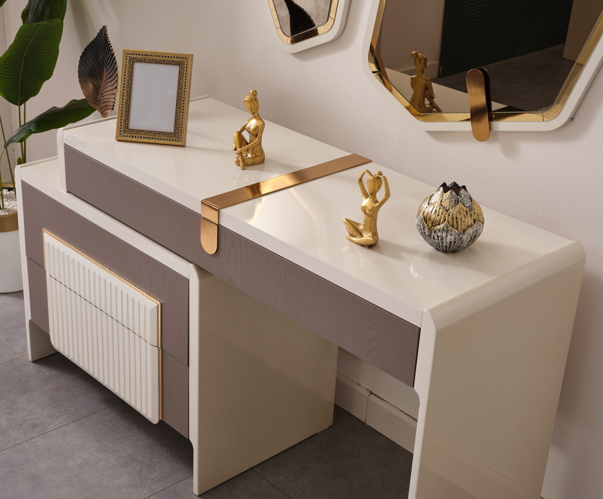 Zurich Bedroom (Queen Frame With Headboard & Dresser With Mirror & 2 Nightstand) - Image 16